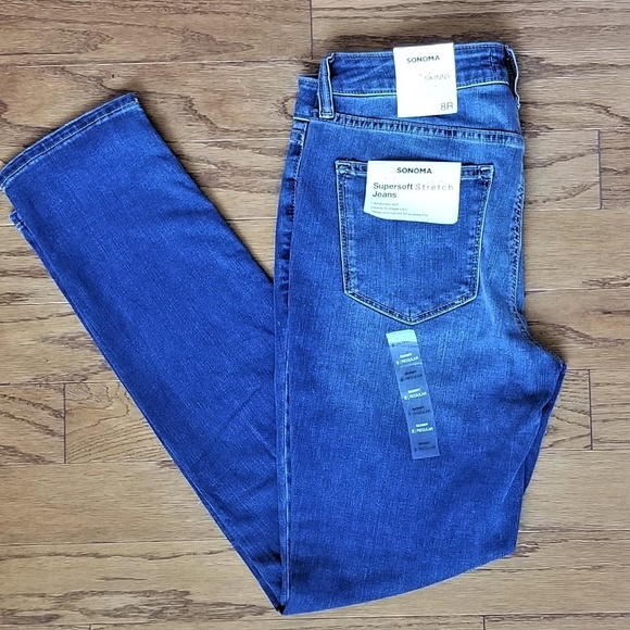 Woman's Skinny Jeans 8R Mid-Rise Medium Wash NWT - Picture 2 of 7